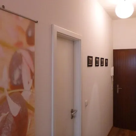Haus Mit Den Blumen