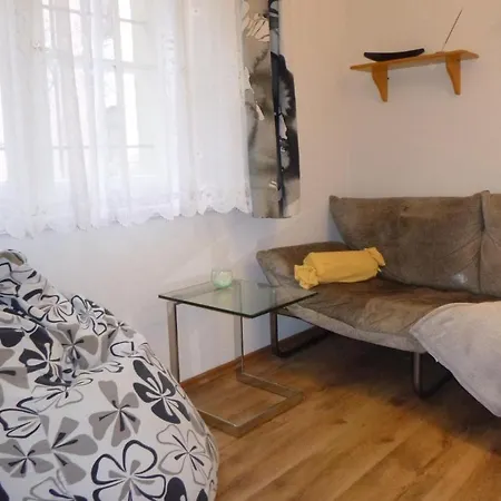 Haus Mit Den Blumen Appartement
